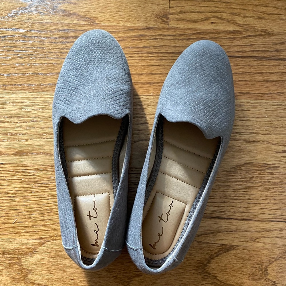 NWOT: Tan/Grey Loafers size 6.5